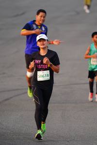 BIB: 505, 50618
                            <button type="button" onclick="openModal(10506042)" class="btn btn-primary btn-sm float-right btn-popup" data-toggle="modal" data-target=".modal-high-quality">
                        <i class="fas fa-shopping-cart"></i> Add to Cart
                    </button>
                                            <button type="button" onclick="isThisMe(10506042, true)" class="btn btn-success btn-sm float-right btn-popup btn-isme hidden" data-toggle="tooltip" data-placement="bottom" title="นี่คือรูปของคุณใช่ไหม คลิกที่นี่เพื่อเอาเข้าอัลบั้ม">
                        <i class="fas fa-plus"></i> Add to album
                    </button>
                    <button type="button" onclick="isThisMe(10506042, false)" class="btn btn-warning btn-sm float-right btn-popup btn-isnotme hidden">
                        <i class="fas fa-ban"></i> Remove from album
                    </button>